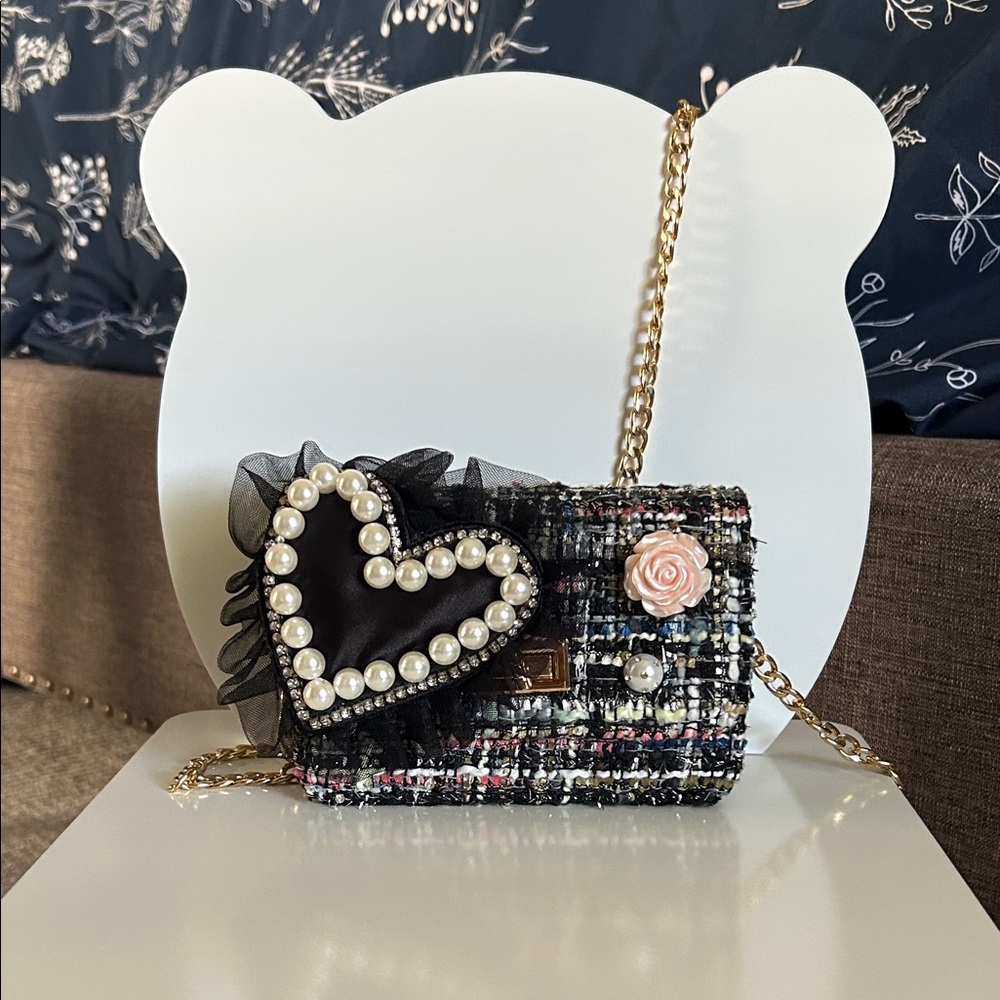 Chic Black Tweed Bag with Pearl Heart Accent